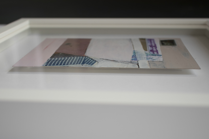 close up of floating frame 3774